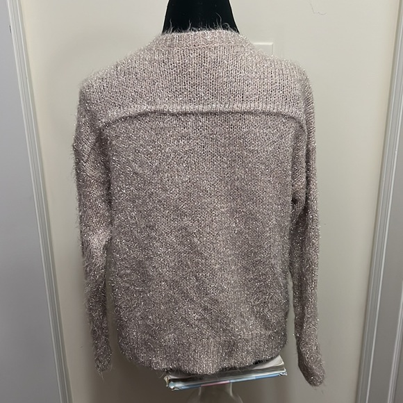 Jennifer Lopez Fuzzy Glitter Metallic Sweater Size Petite Large - Picture 8 of 9